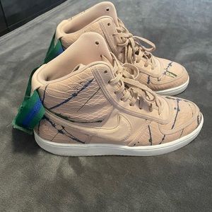 Womans size 10 Nike Air Force